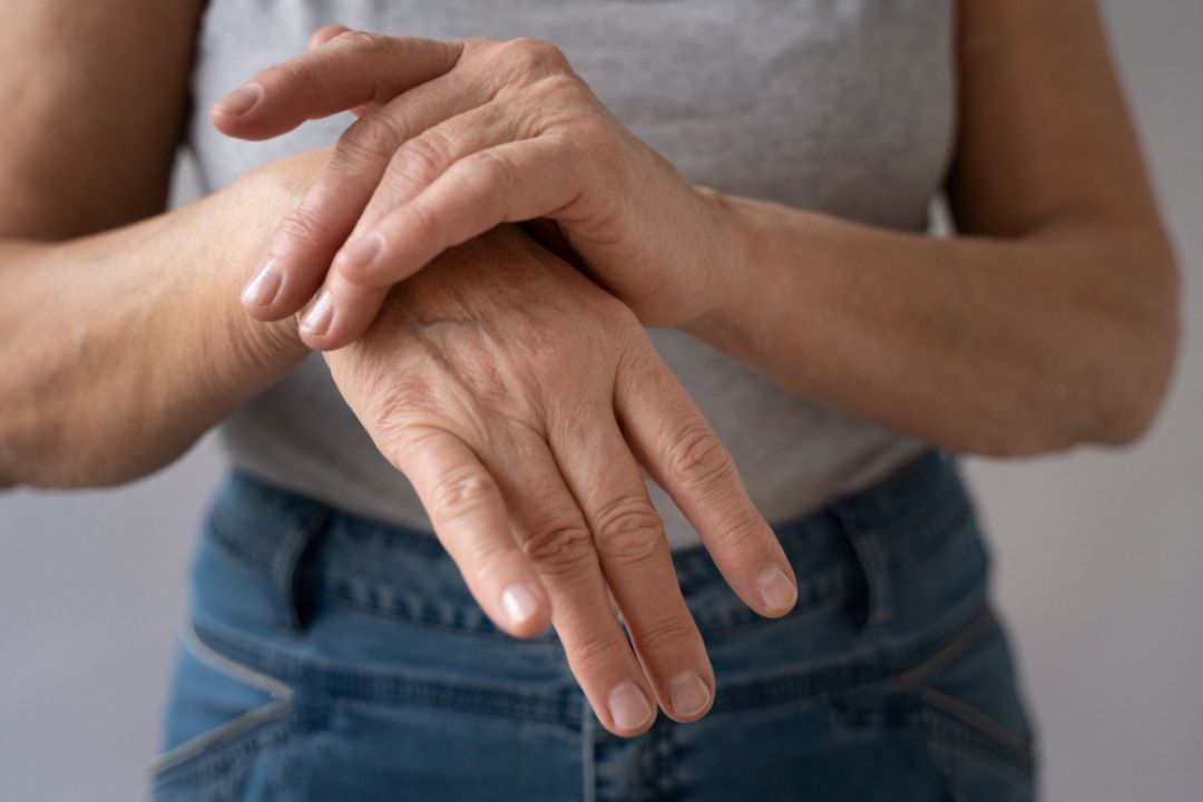 arthritis causes symptoms